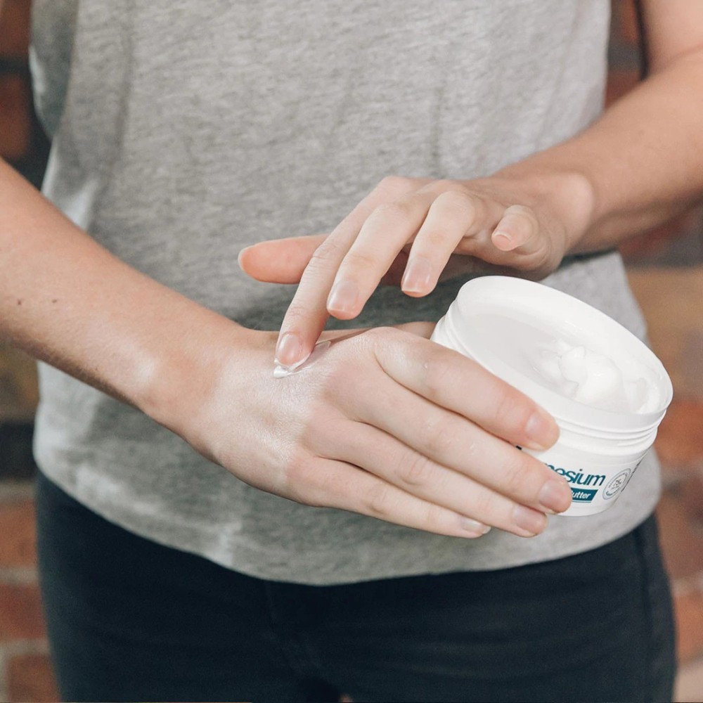 BetterYou Magnesium Skin Body Butter 200 ml (unt din magneziu pentru piele) BENEFICII- 5 ml de unt de corp furnizeaza 75 mg (21,